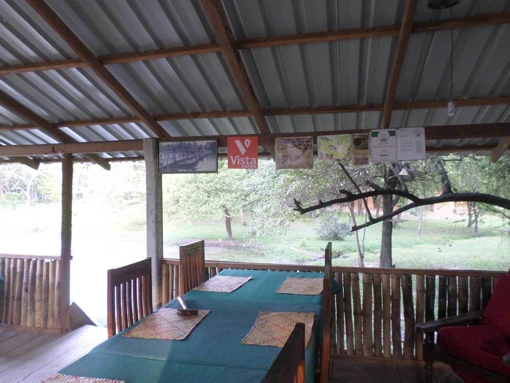 Clay Hut Village Полоннарува Экстерьер фото